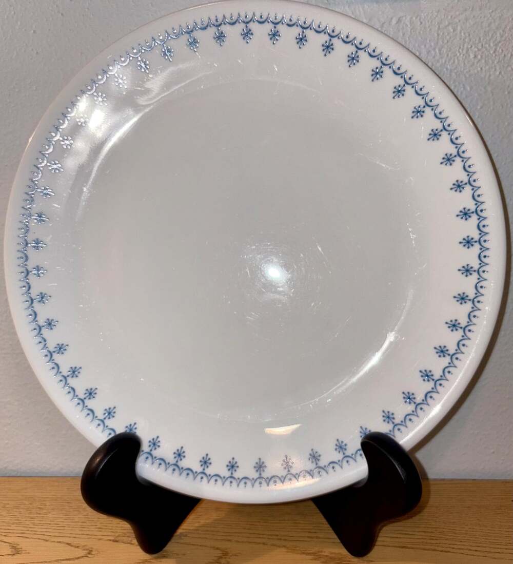 Corelle Corning Evening Lattice Dinner Plate – 10" Snowflake Blue, 1970s Discont